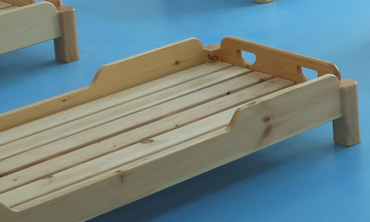 木質(zhì)一體床