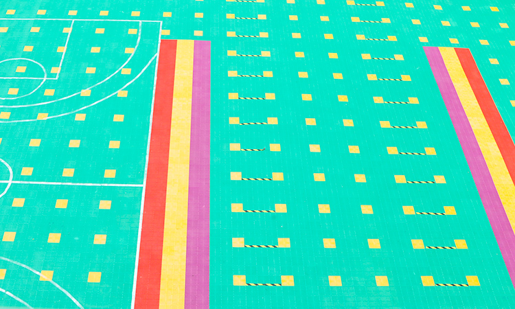 懸浮式拼裝地板