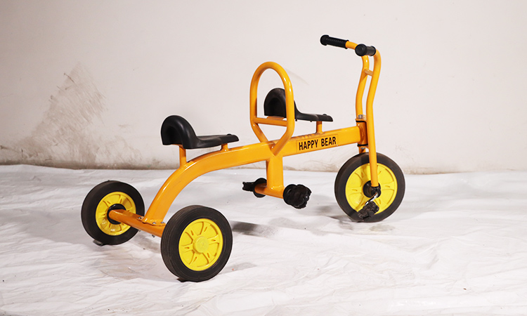 單人三輪車、雙人三輪車、帶兜三輪車、八人轉(zhuǎn)車