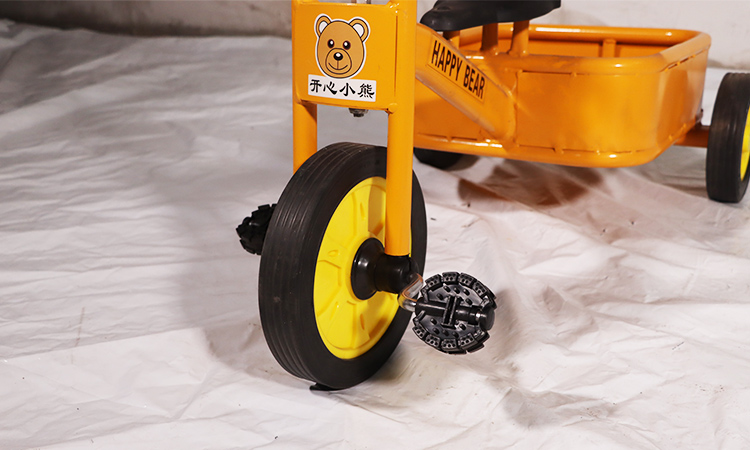 單人三輪車、雙人三輪車、帶兜三輪車、八人轉(zhuǎn)車