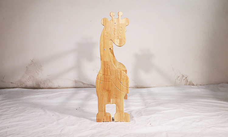 木質(zhì)六格柜、木質(zhì)口杯架、木質(zhì)書(shū)架